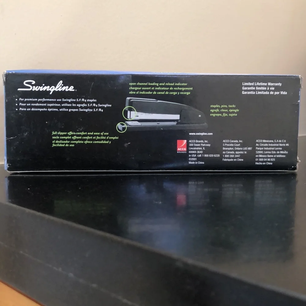 Swingline Commerical Desk Stapler Black 44401(ACCO Brands)- NWT/ New In Box